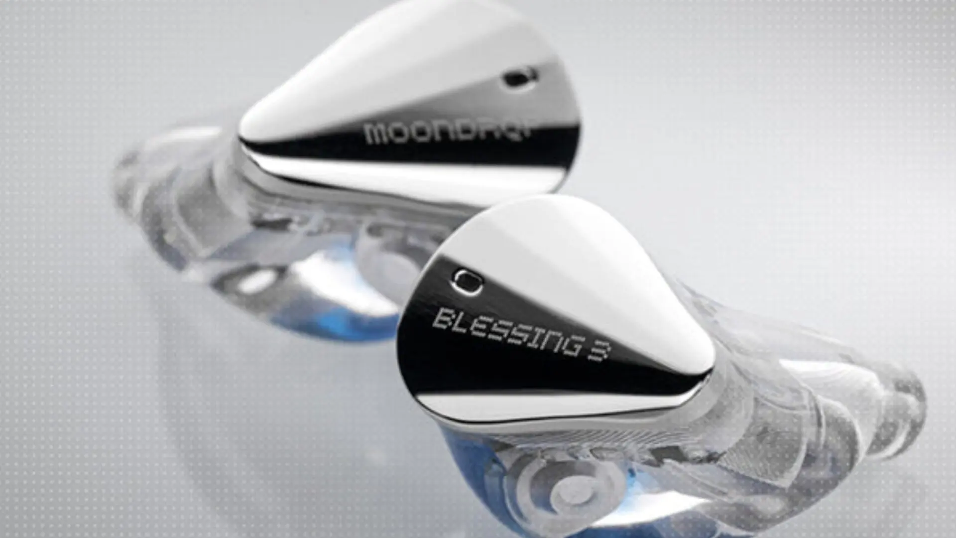 Moondrop Blessing 3のイヤホン本体（正面）