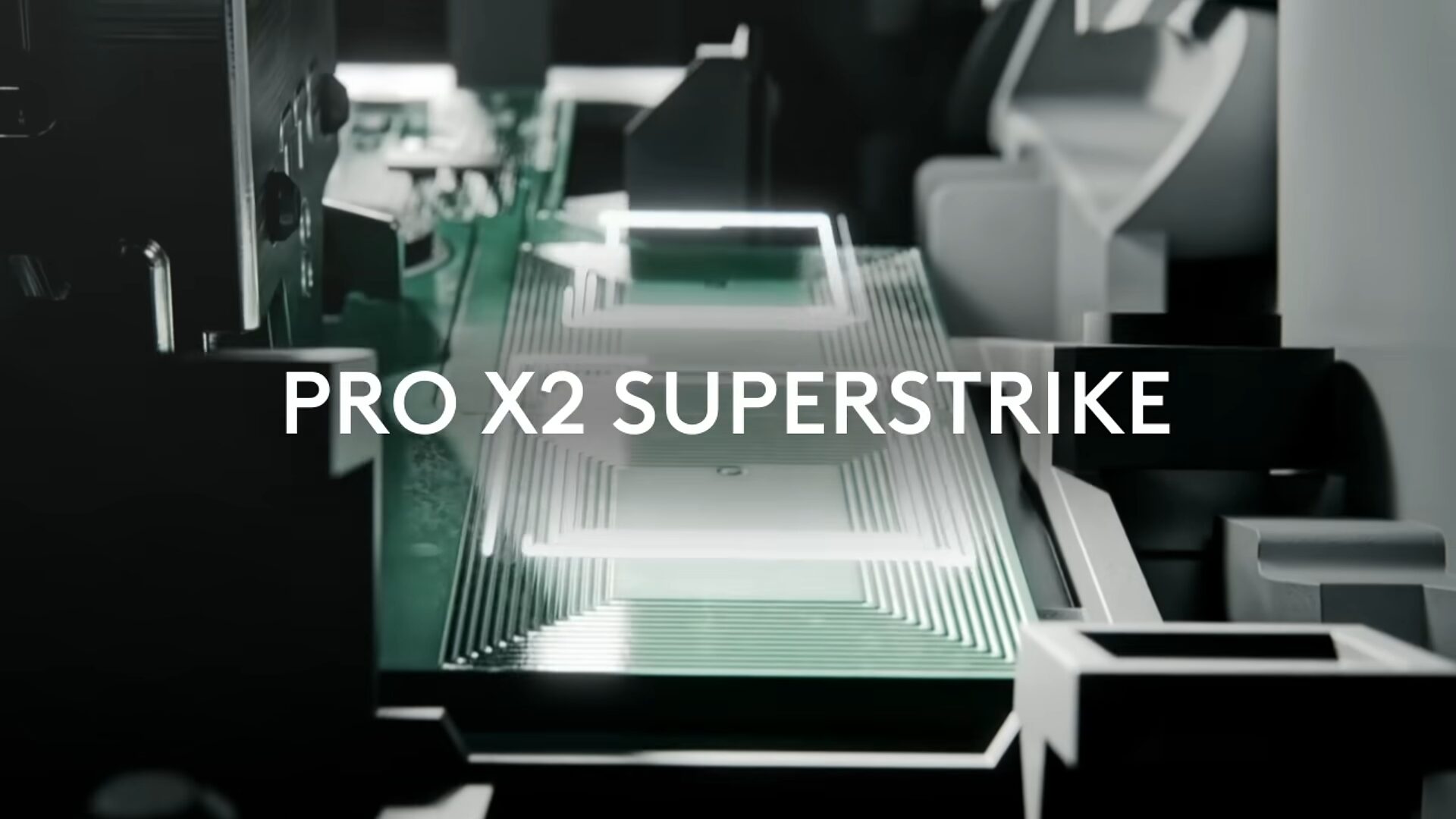 PRO X2 SUPERSTRIKEのトリガープレート部の内部映像