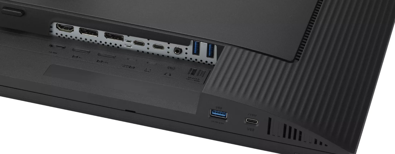 PA279CDVの端子部を接写した様子。HDMI、DisplayPort、USB-C、USB-Aが並ぶ