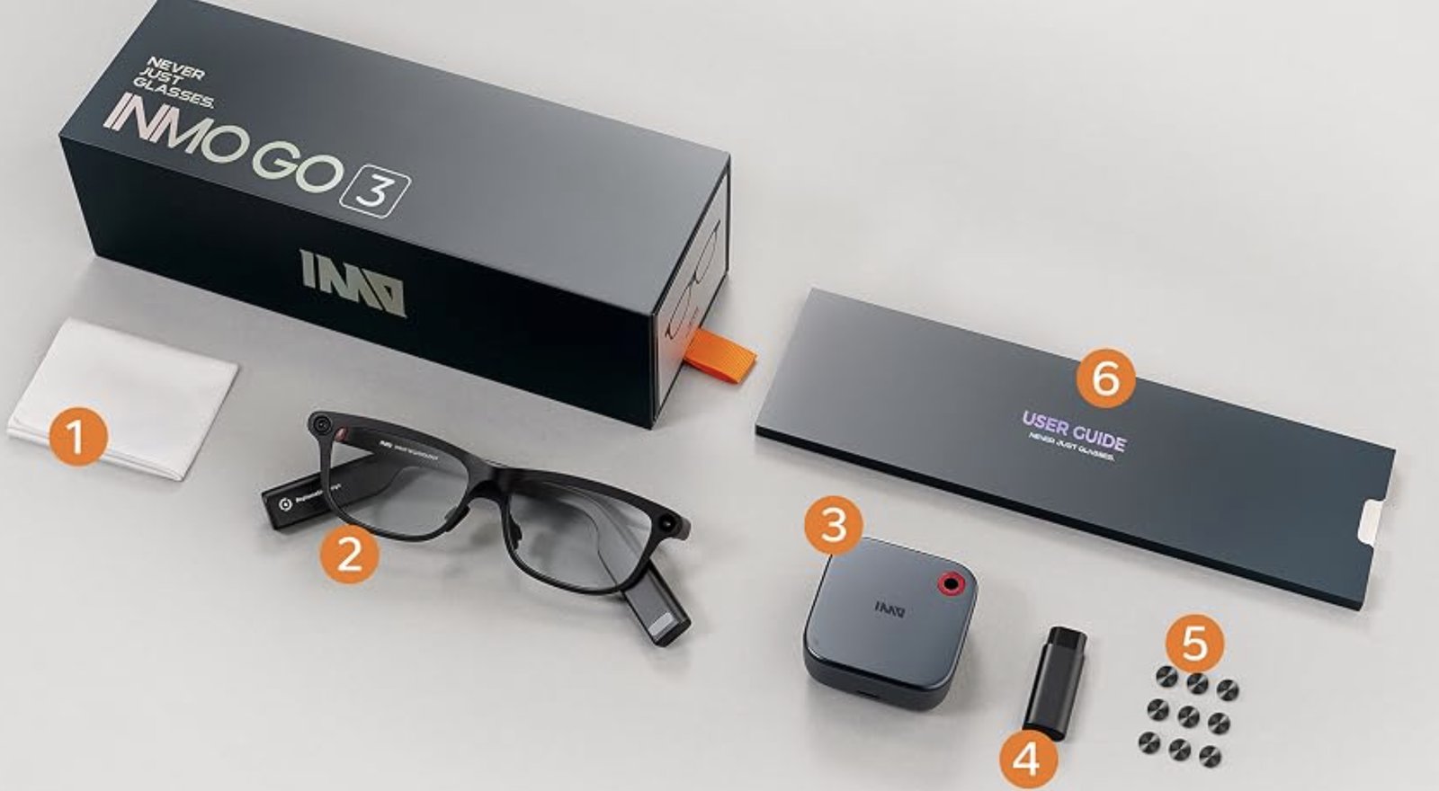 INMO GO3の同梱品一式（本体・充電ケース・予備バッテリー・カメラプライバシーカバー9個・ユーザーガイド・クロス）