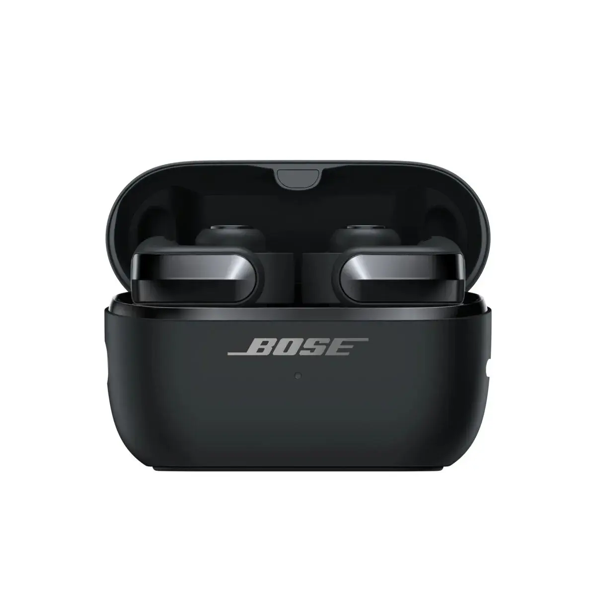 Bose Ultra Open Earbuds（第2世代）の自立型充電ケースを開き、イヤホンを収めた状態の公式製品画像